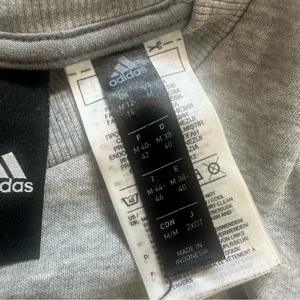 Adidas Gray Split Hem Crew‎ Sweatshirt Size Medium - Picture 9 of 11